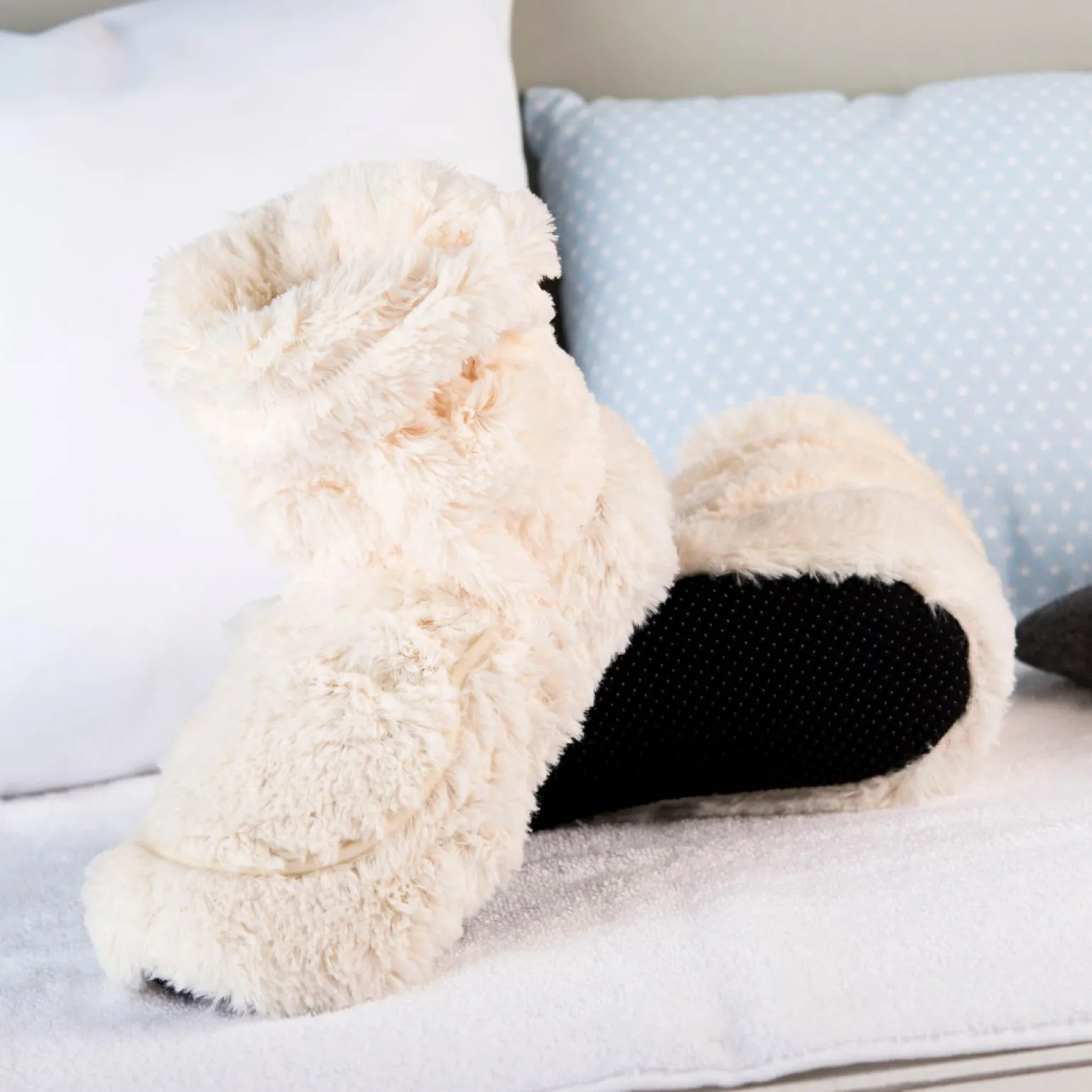 Cozy Boots Microwavable Slippers Fits Size 3-7